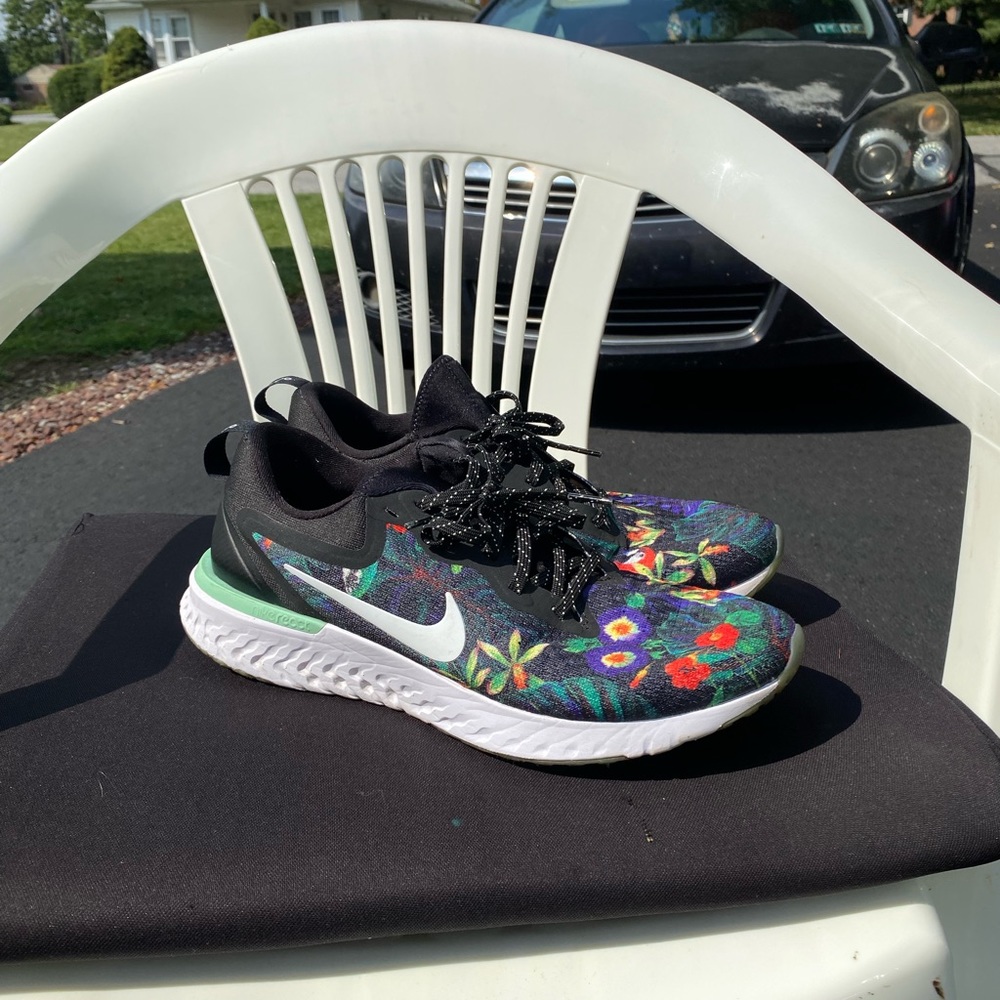 Nike Odyssey React